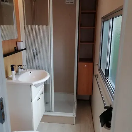 Stacaravan Op 5 Sterren Vakantiepark De Kuilart Friesland Aan Het Meer Met Zwembad 5P 237 Koudum Exterior photo
