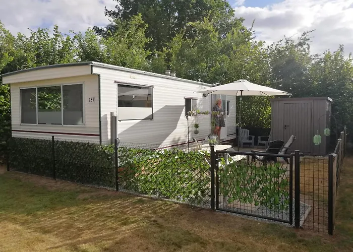 Stacaravan Op 5 Sterren Vakantiepark De Kuilart Friesland Aan Het Meer Met Zwembad 5P 237