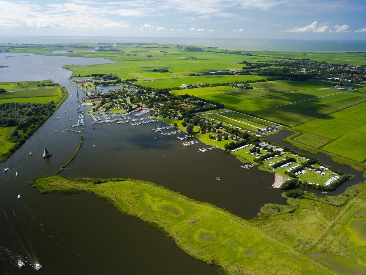 Camping Stacaravan Op 5 Sterren De Kuilart Friesland Aan Het Met Zwembad 5p 237 *
